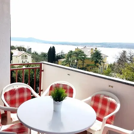 Apartment Apartman Maria Crikvenica