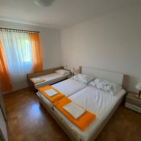 Apartment Apartman Maria *