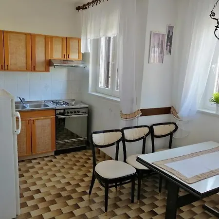 Apartment Apartman Maria *